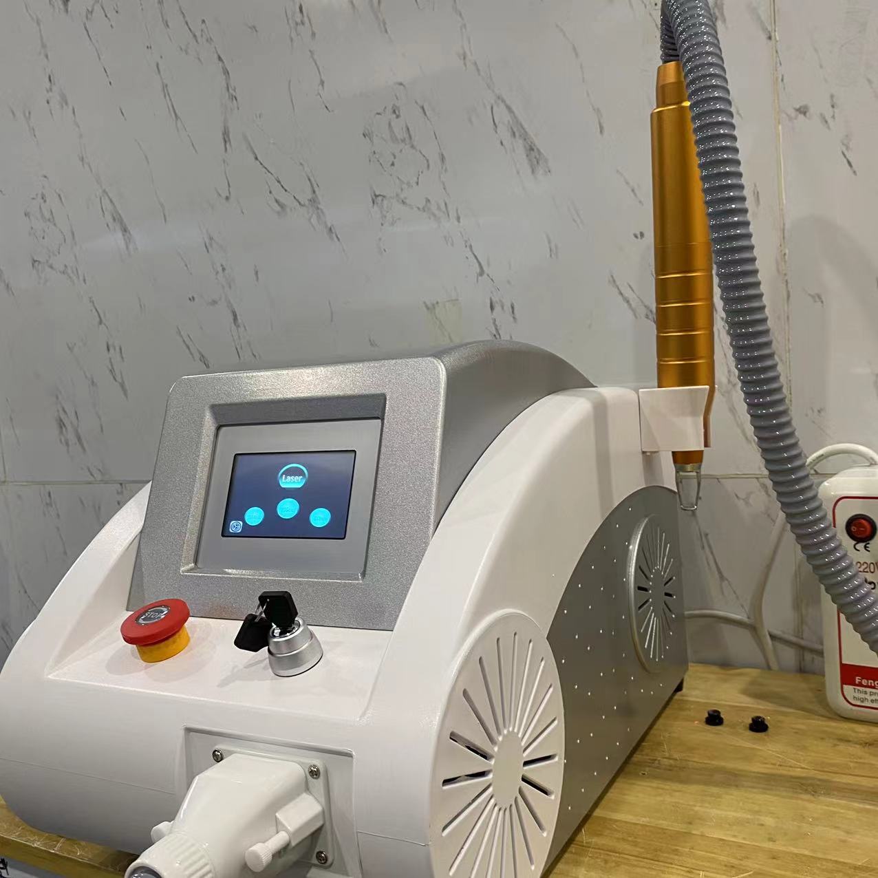 Picosecond Laser Machine Tattoo Pigment Removal Skin Rejuvenation Whitening Machine