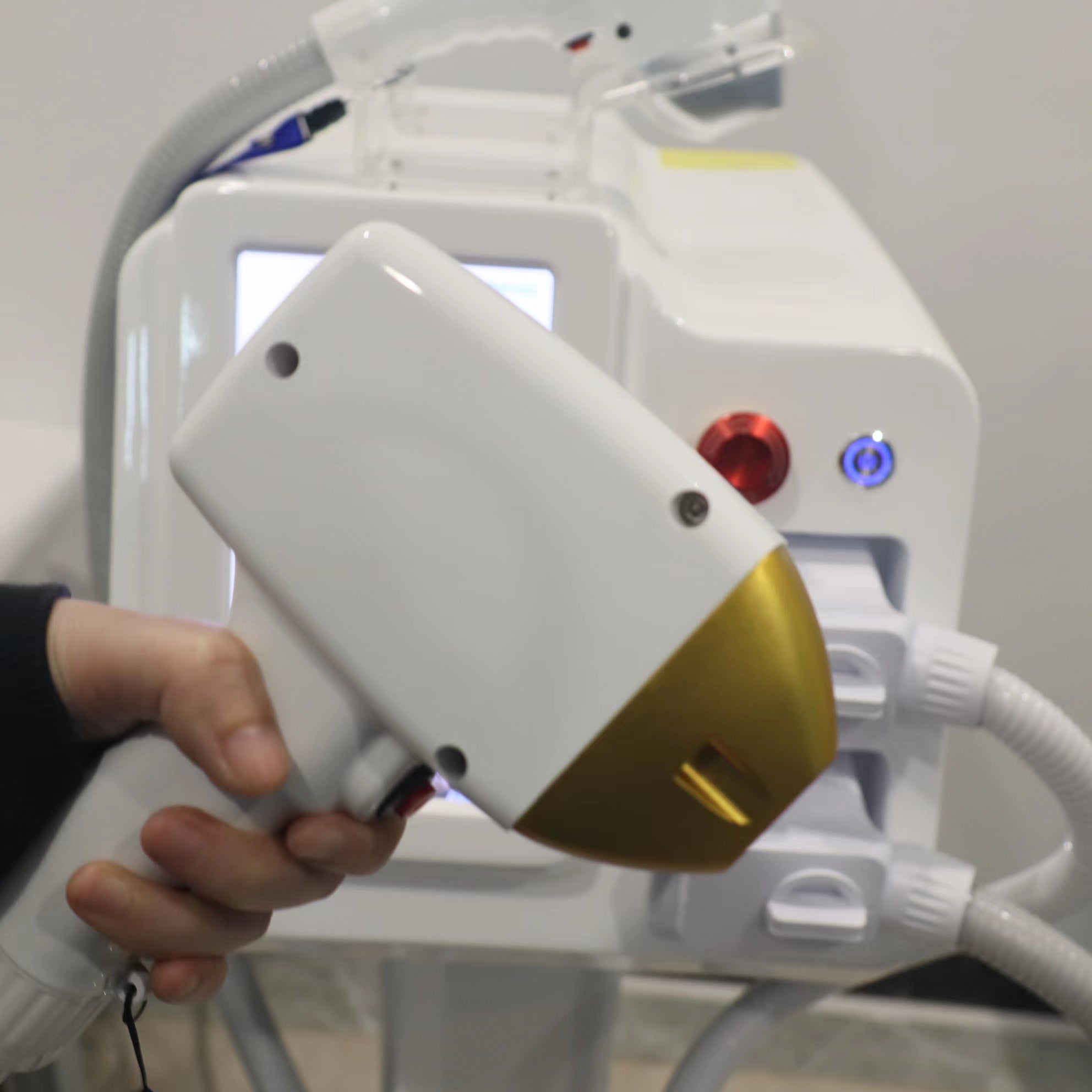 Double Handles Diode Laser 755 808 1064nm Painless Hair Removal Machine All Skin