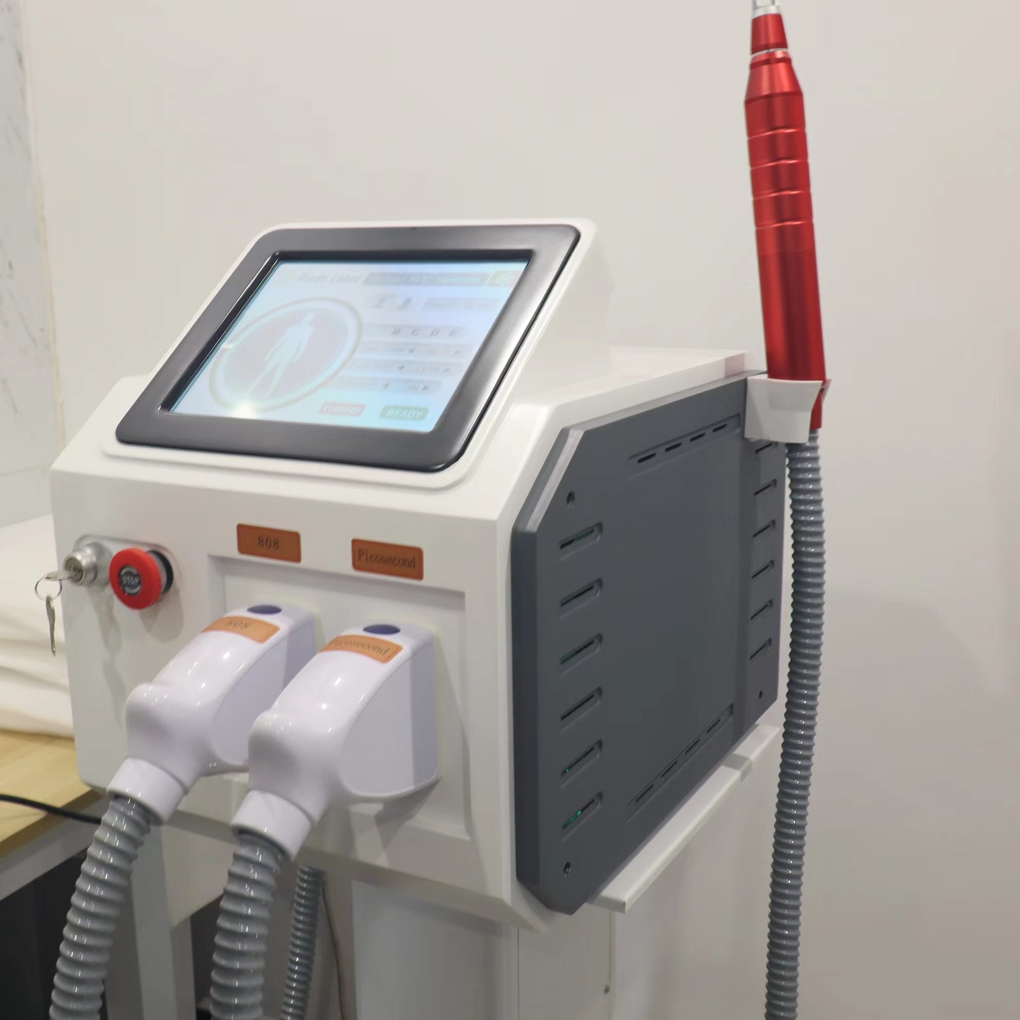 2 In 1 755 808 1064nm Diode Laser Hair Removal Pico Laser Tattoo Pigment Removal Machine