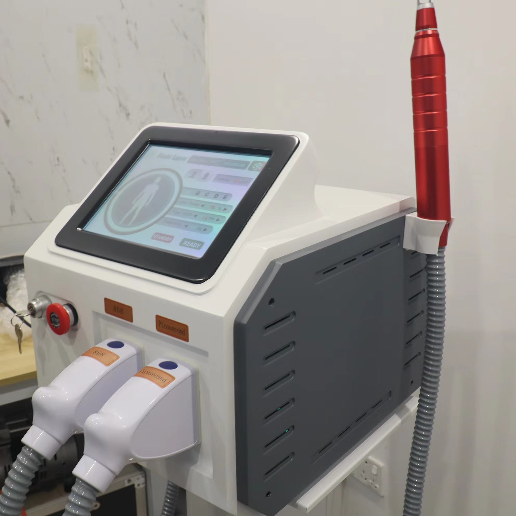 2 In 1 755 808 1064nm Diode Laser Hair Removal Pico Laser Tattoo Pigment Removal Machine