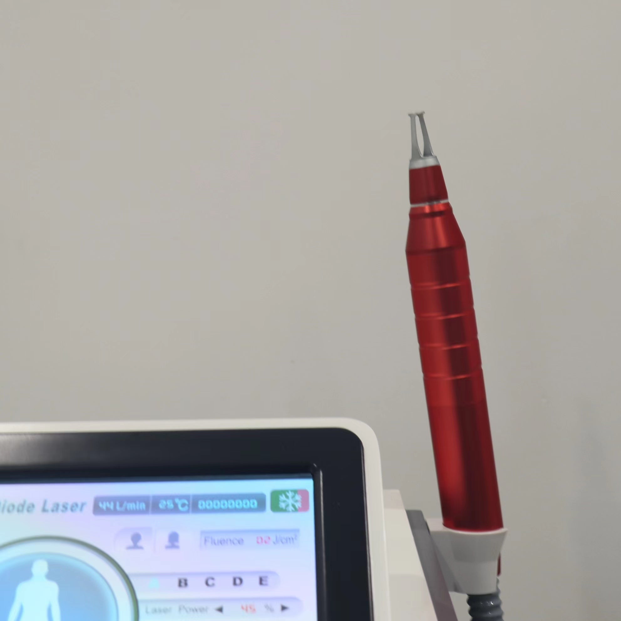 2 In 1 755 808 1064nm Diode Laser Hair Removal Pico Laser Tattoo Pigment Removal Machine