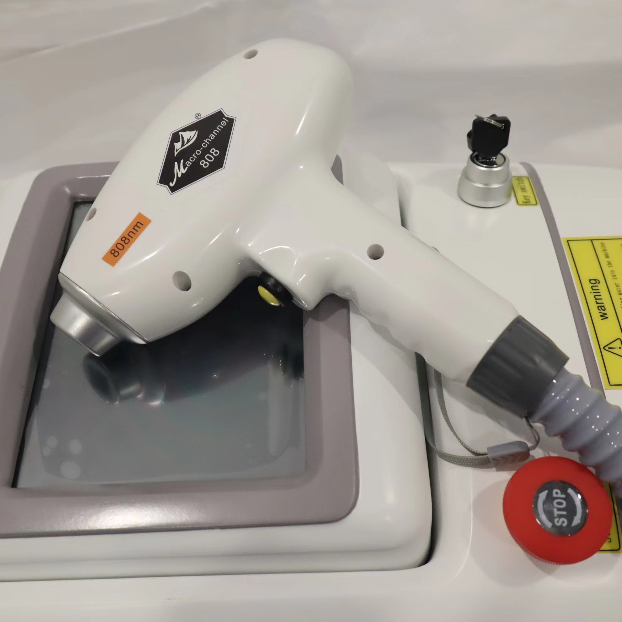 Factory Price 808nm Diode Laser Hair Removal Machine 755 808 1064nm Epilator