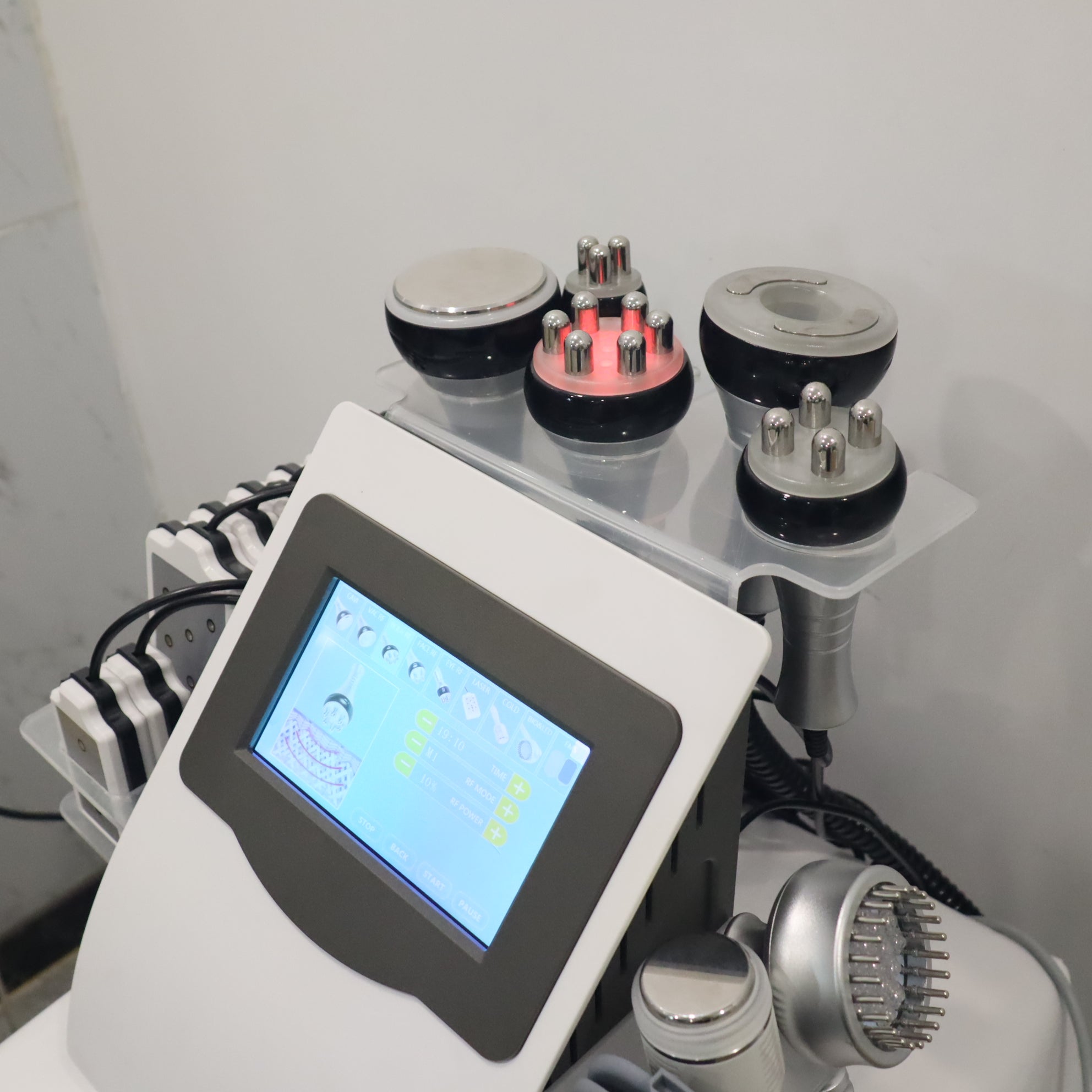 9 In 1 40K Ultrasonic Cavitation Vacuum RF Laser Body Slimming Machine