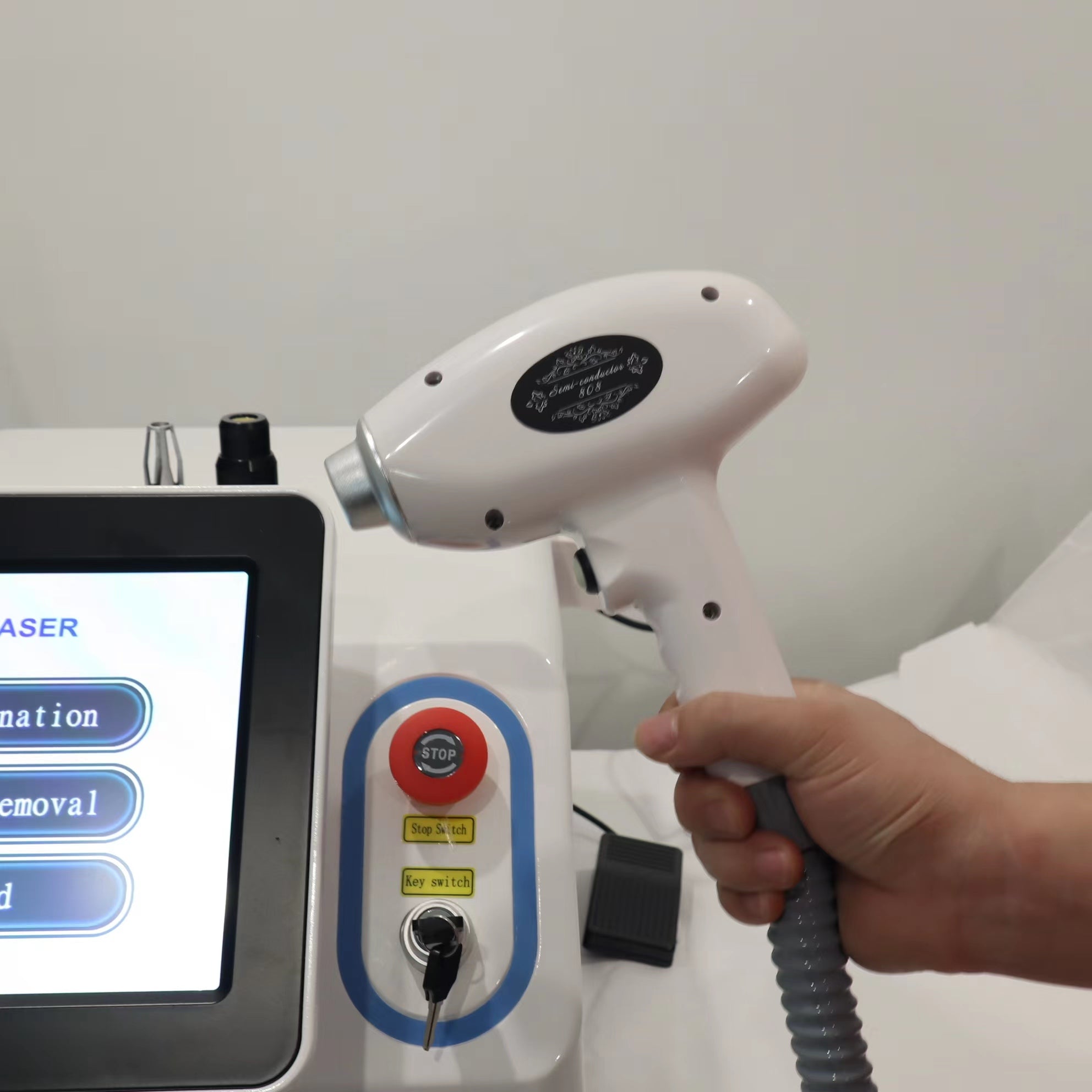 808nm Diode Laser Hair Removal &Picosecond Nd Yag Laser Tattoo Removal Machine