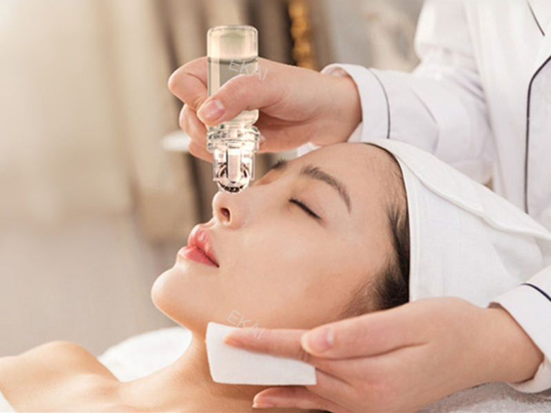 Hydra Needle Stamp Serum Applicator for home use