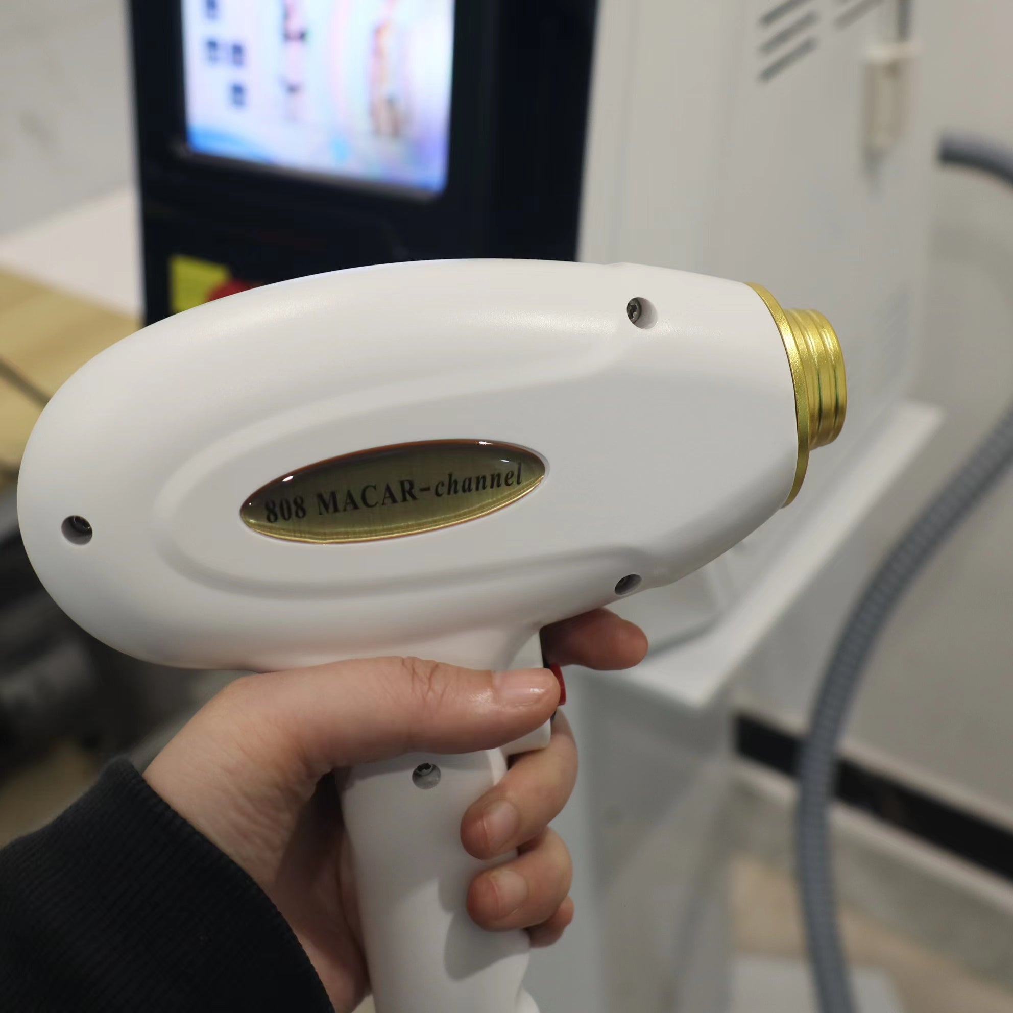 808nm 1064nm 755nm Diode Laser Body Hair Removal Machine Skin Rejuvenation