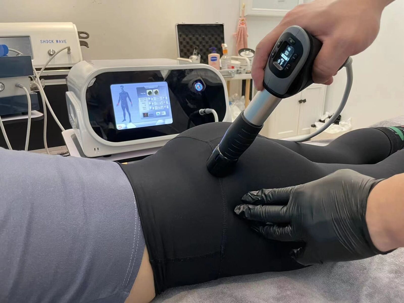 Gym Clinic Shockwave Therapy Machine Radial Shock Wave Body Massager Pain Relief
